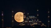 Sturgeon Moon: Stargazers observe first of August’s ultra rare double supermoon