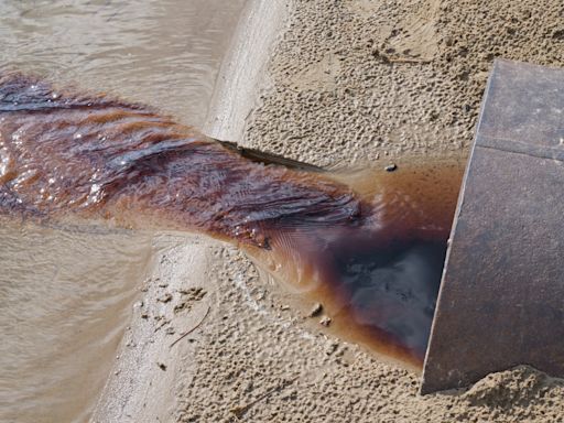 Lake Tahoe beaches closed after 85,000-gallon sewage spill