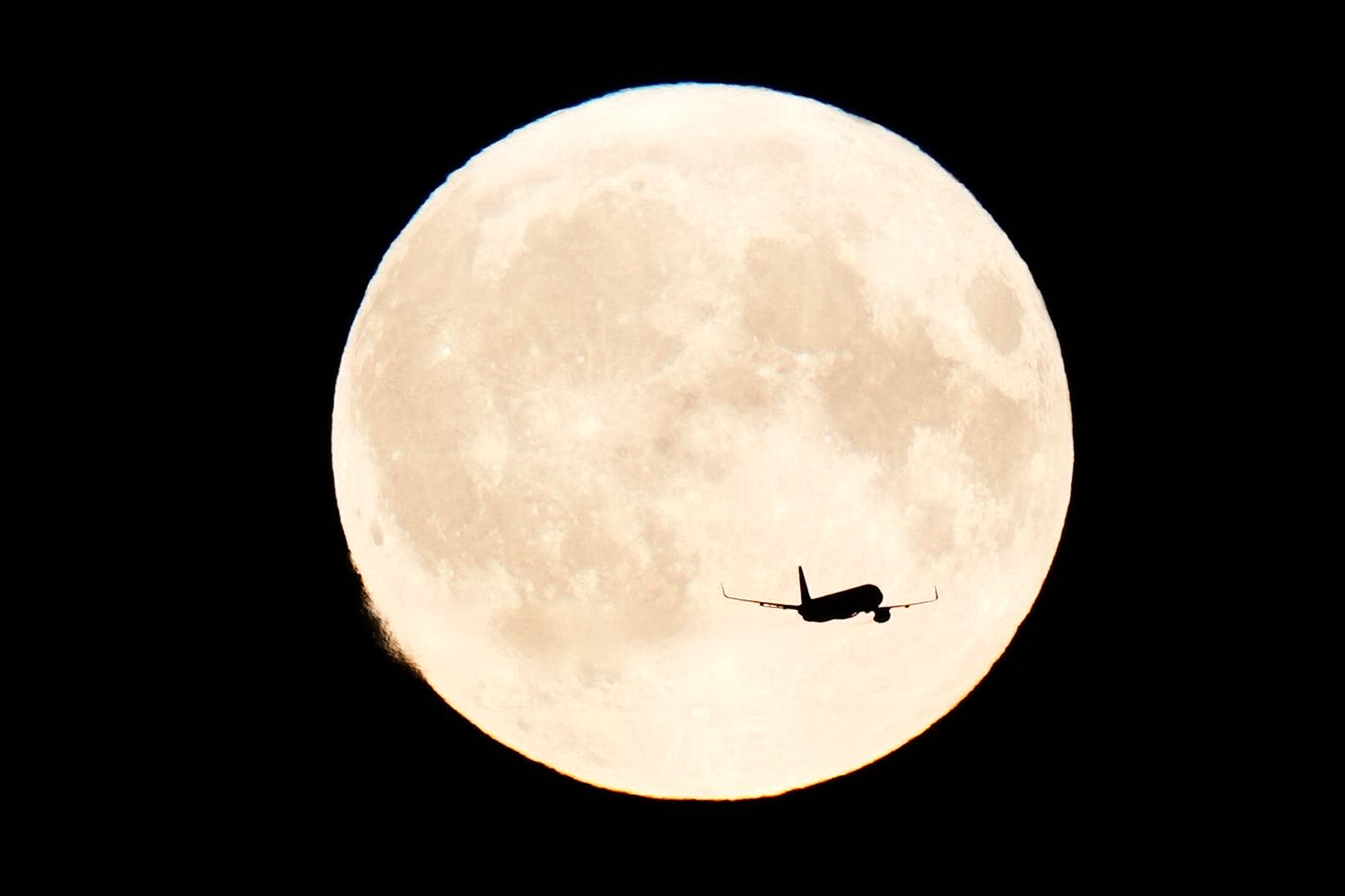 September 2024 full moon is a supermoon and harvest moon: When to see it