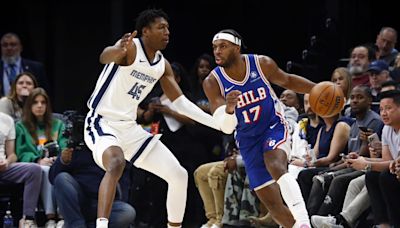 Buddy Hield Rocks Sixers Gear for Workout Ahead of Free Agency