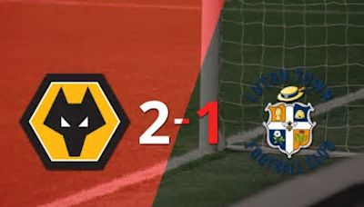 Victoria de Wolverhampton sobre Luton Town por 2-1