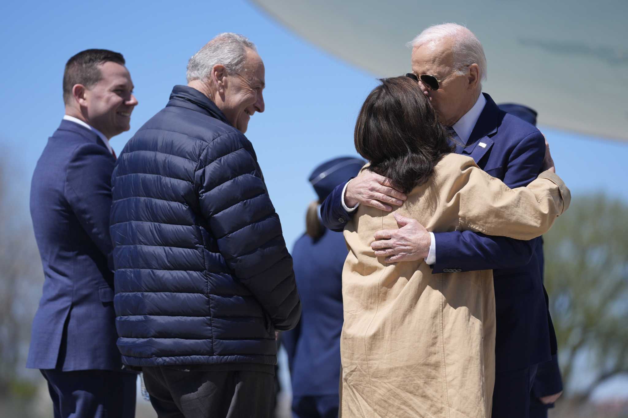 Biden in Syracuse to celebrate Micron's $6.1 billion CHIPS grant