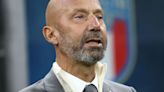 Gianluca Vialli, genio y figura: la imagen viral de su trasero en la foto de equipo de la Juventus