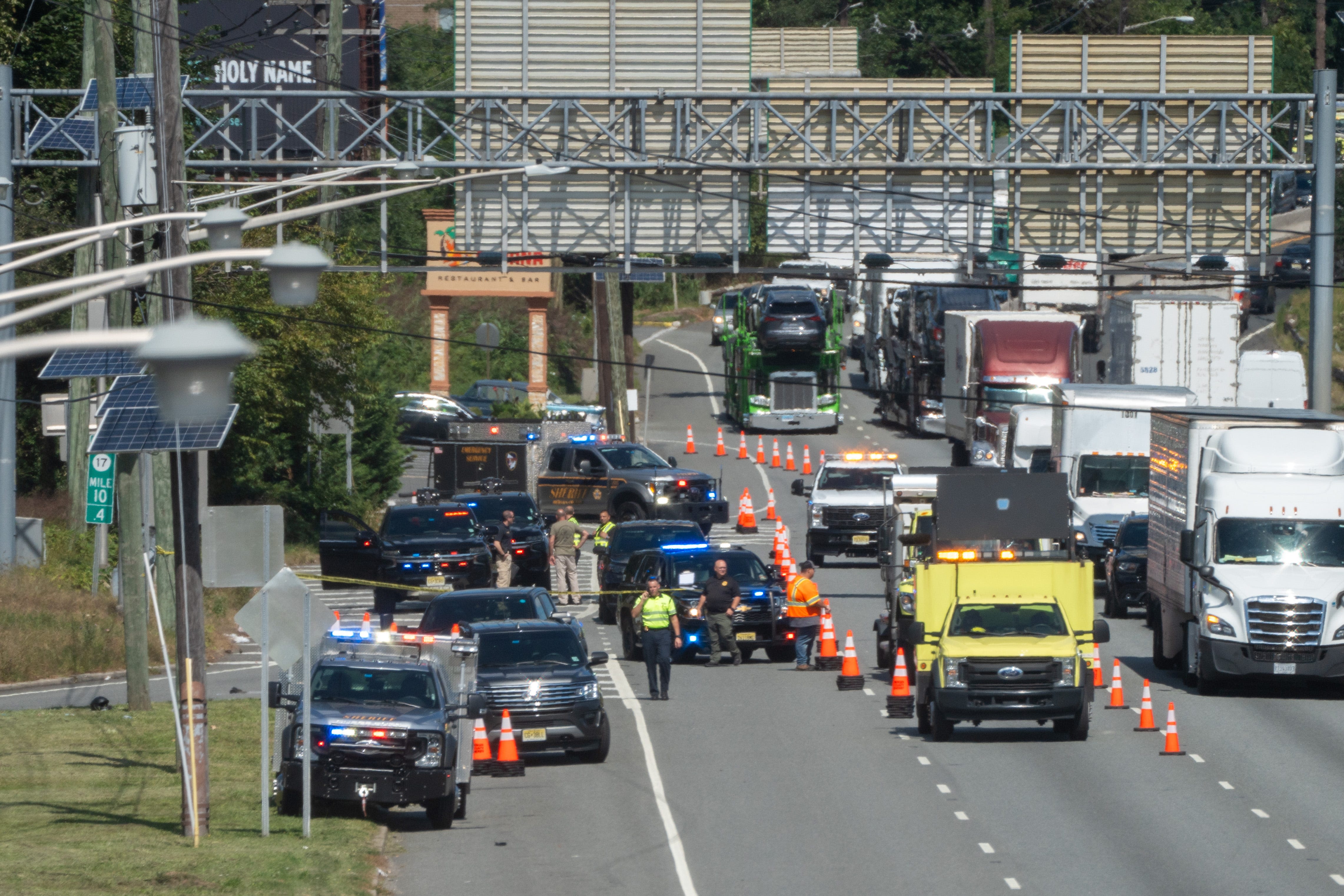 Man dies in motorcycle crash in Maywood on Route 17