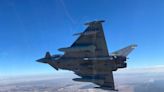 西班牙「颱風」戰機 掛載「流星」飛彈執勤