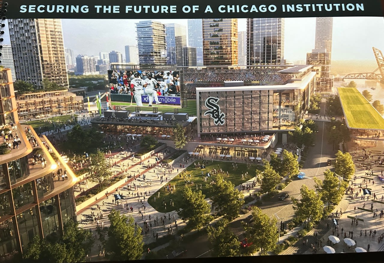 Report: White Sox owner Jerry Reinsdorf offers own money to help finance proposed new ballpark in the South Loop