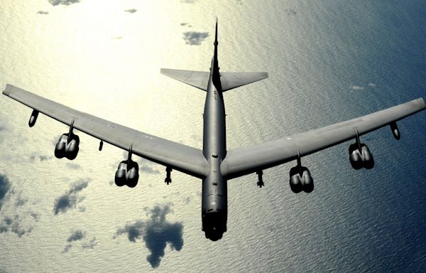 Russia intercepts US bomber planes over Arctic