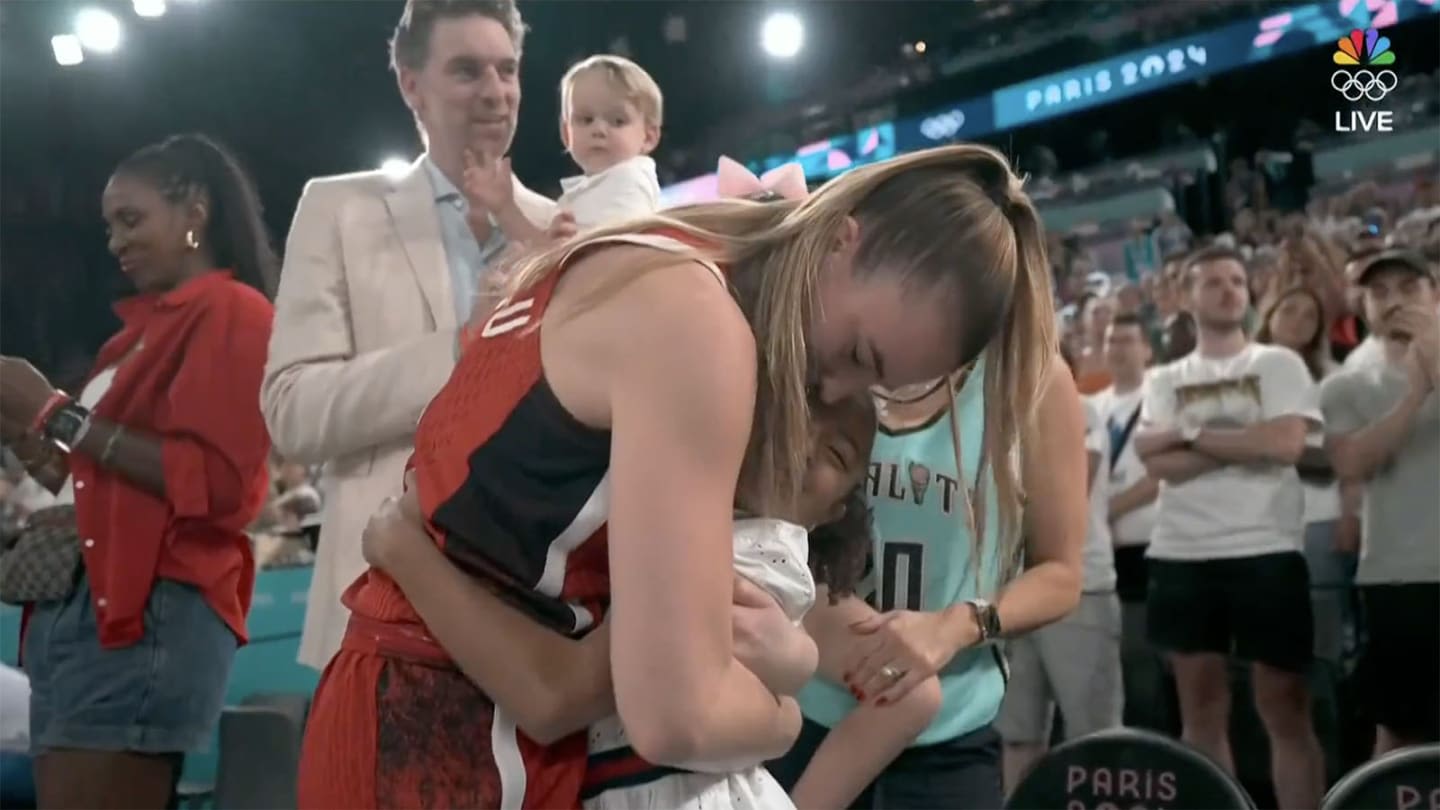 Sabrina Ionescu Shared Sweet Moment With Bryant Family After Winning Gold Medal