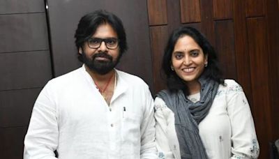 Supriya Yarlagadda Meets Her Debut Film Co-star Pawan Kalyan After 28 Years - News18