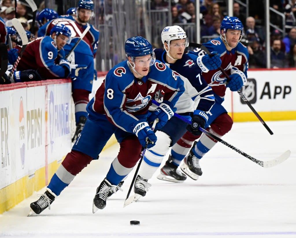 Avalanche stars, led by Cale Makar’s incredible solo goal, stomp out the Jets again in Game 4