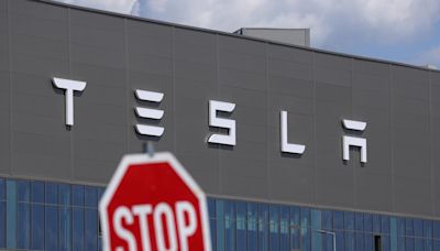 Tesla Workers Get More Bad News in Buffalo, New York