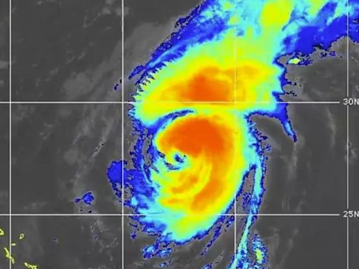 Met Office warns Hurricaine Ernesto could bring 'heavy rain and strong winds' to UK