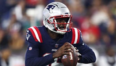 Record-Setting Ex-Patriots Quarterback Changes Position With New Team