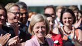 Rachel Notley on Trans Mountain: 'It's time to pick those tools back up, folks' - Macleans.ca
