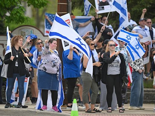 Lake County students join nationwide pro-Palestine demonstrations, counter-protests; ‘Not an expression for or against any particular religious group’