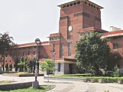 DU rolls back fee hike in degree correction charges after teachers protest