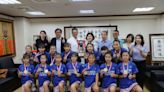 鎮南國小女籃隊出征日本 張麗善期以球會友為雲林爭光 | 蕃新聞