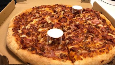 La verdadera función de la pieza de plástico de la pizza y algunos usos alternativos