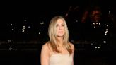 Jennifer Aniston's Slinky Shimmery Gown Proves She's Still the Queen of the Red Carpet