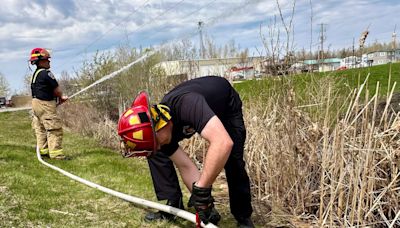 Ottawa fire fighters get specialized urban wildfire training