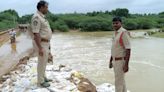 Police pickets arranged on Godavari canal bunds, evacuate villagers from flood-prone areas