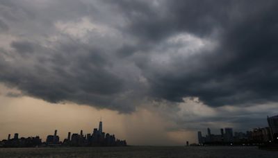 Tormentas amenazan área de NYC esta semana con truenos y posibles inundaciones