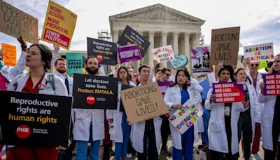 6,000 doctors call on Supreme Court to protect emergency abortions