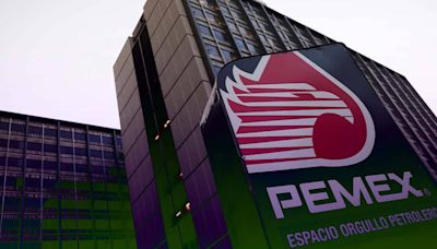 Pemex no puede solo: Plan para refinanciar su deuda incluye ayuda del gobierno