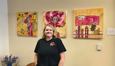 Pueblo Mayor showcasing local artists in office