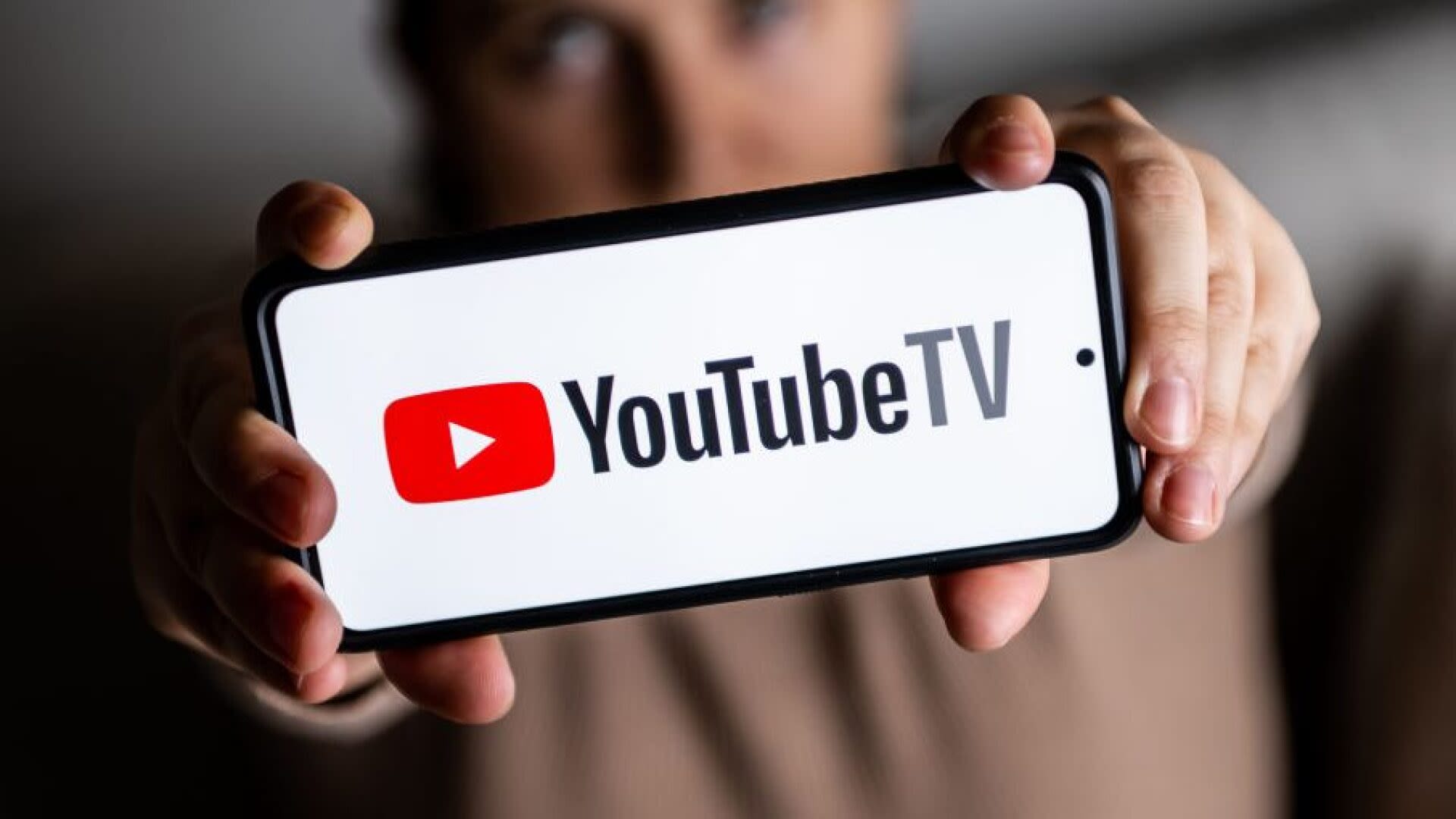 YouTube TV customers receive Sunday Ticket/RedZone renewal notices