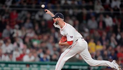 Top Red Sox reliever placed on IL with sore right elbow