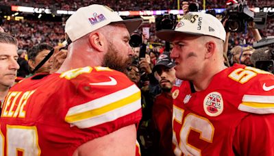 Travis Kelce Shoves Teammate George Karlaftis After Hit on Kadarius Toney at Training Camp