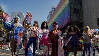 La marcha del orgullo LGTBIQ+ de São Paulo se 'reapropia' de la bandera de Brasil