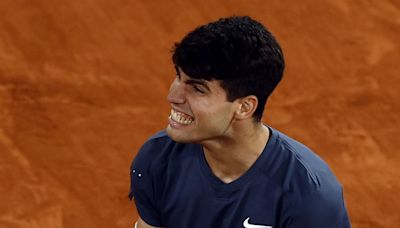 Alcaraz, en semifinales de Roland Garros y sin la amenaza de Djokovic