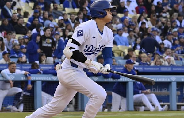 Dodgers' Shohei Ohtani hits 464-foot homer, goes 4-4 vs. Braves