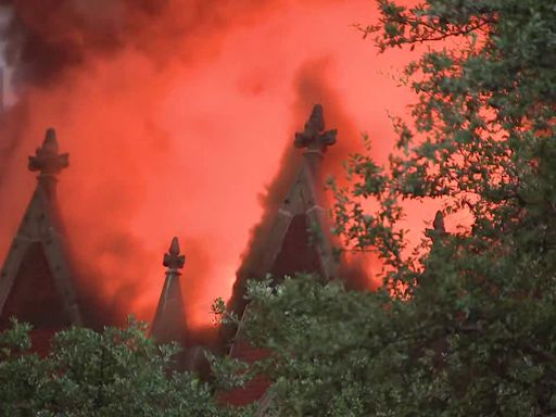 Downtown Dallas fire: Flames destroy part of First Baptist Dallas historic sanctuary