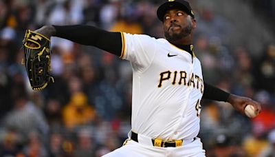 Pickoffs a pick-me-up for Pirates' Aroldis Chapman, as lefty reliever closes in on record