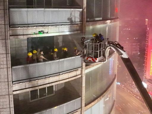 Fire extinguished at China mall, people trapped inside: state media