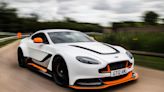 Aston Martin Vantage GT12 2015