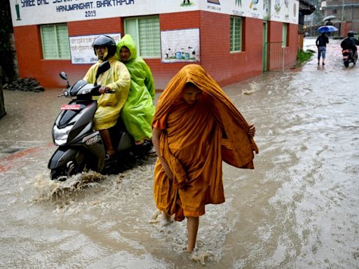 Lluvias torrenciales dejan 14 muertos en Nepal