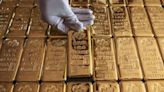 Gold Heads for Worst Weekly Run Since February on Rate Outlook