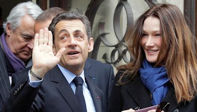 Justiça da França acusa Carla Bruni de manipular testemunhas em investigação sobre seu marido, o ex-presidente Nicolas Sarkozy