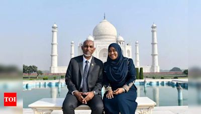 Maldives President Mohamed Muizzu Tours the Majestic Taj Mahal | - Times of India