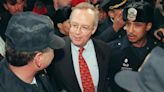 Ken Starr, ex-judge who pushed for Clinton impeachment, dies at 76