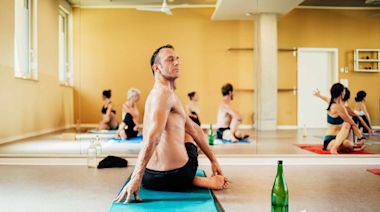 Hot Yoga Might Help Treat Depression Symptoms, Study Finds