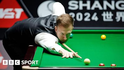 Shanghai Masters: Judd Trump leads Ronnie O'Sullivan 8-1 in semi-final