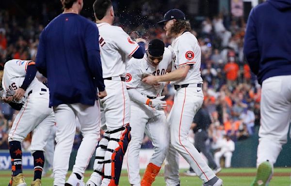 Kyle Tucker homers twice, Peña's RBI in 10th lifts Astros to 6-5 win over Angels