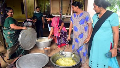 Rough weather alert in Kozhikode; more families from upland villages shifted to safety