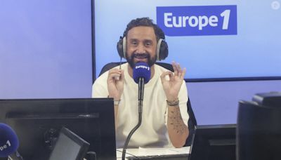 Cyril Hanouna et Kelly Vedovelli ensemble à Saint-Tropez, ils s'éclatent