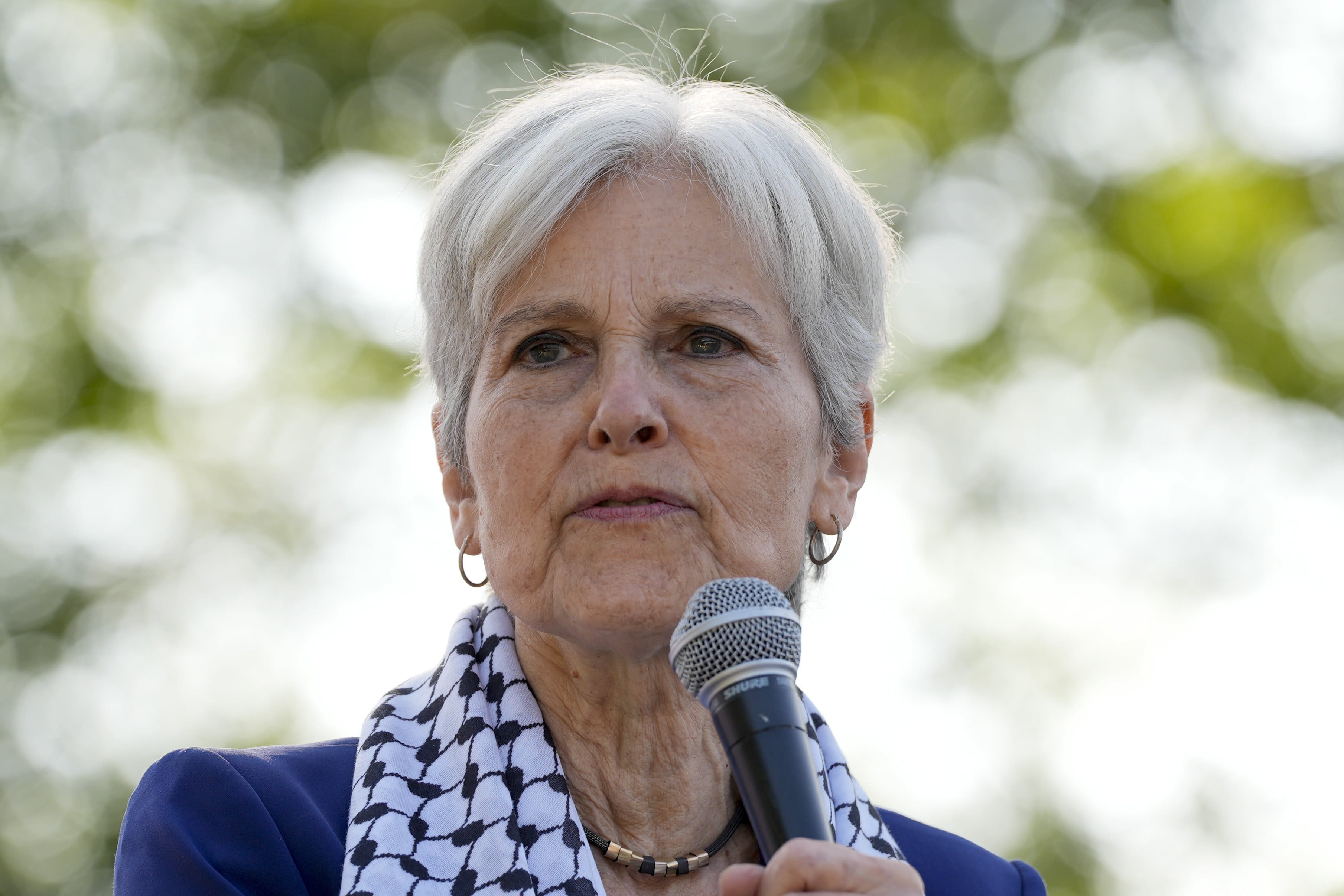 Jill Stein's response to Putin being labeled 'war criminal' goes viral